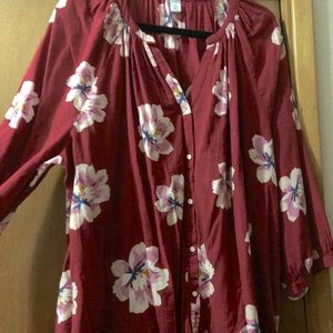 2X Plus Old Navy floral shirt.  Very comfortable and flattering.